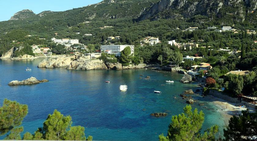 Akrotiri Beach Resort Hotel - Adult Friendly Paleokastritsa Exterior photo A view of the bay