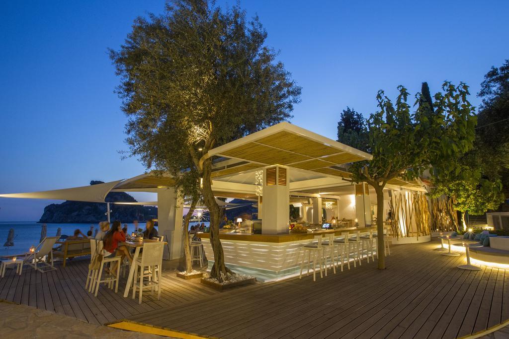 Akrotiri Beach Resort Hotel - Adult Friendly Paleokastritsa Exterior photo The bar at the beach